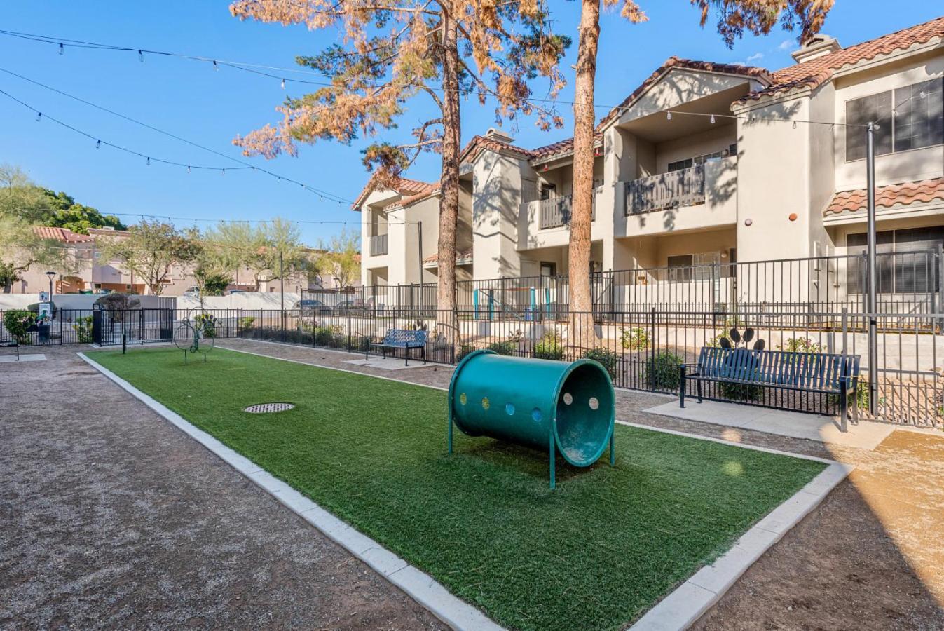 Modern2br Pickle&basketball Ct,pool,bbq&pet Frndly *