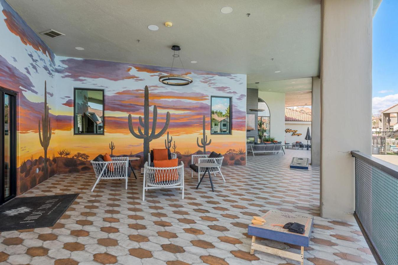 Modern2br Pickle&basketball Ct,pool,bbq&pet Frndly Apartment